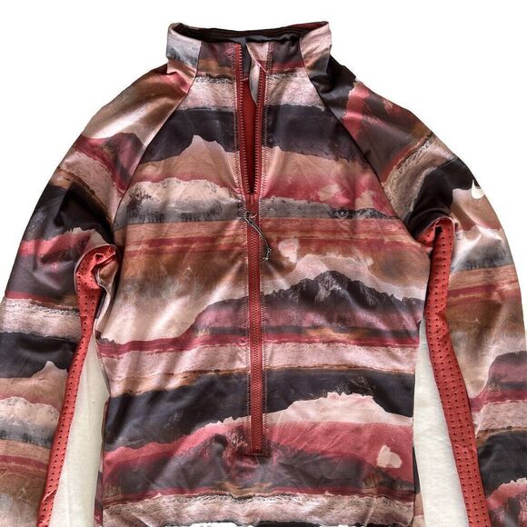 Nike NESSC310-637 SANGRIA Adventure Long-Sleeve One Piece Swimsuit - Picture 3 of 9